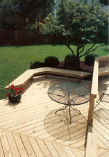 Two-level Deck with Floating Bench