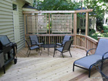 Deck with Privacy Screen and Planter Bar in Cedar